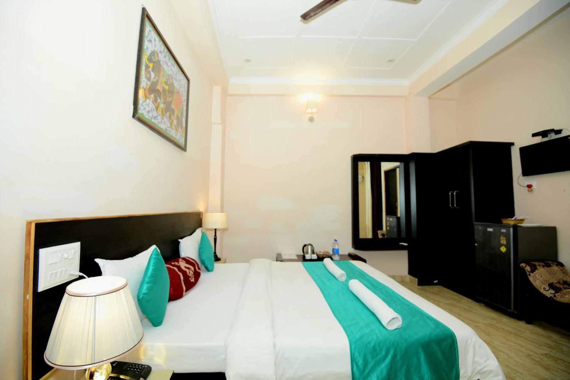 Ap Palace Hotel, Ayodhya Buitenkant foto