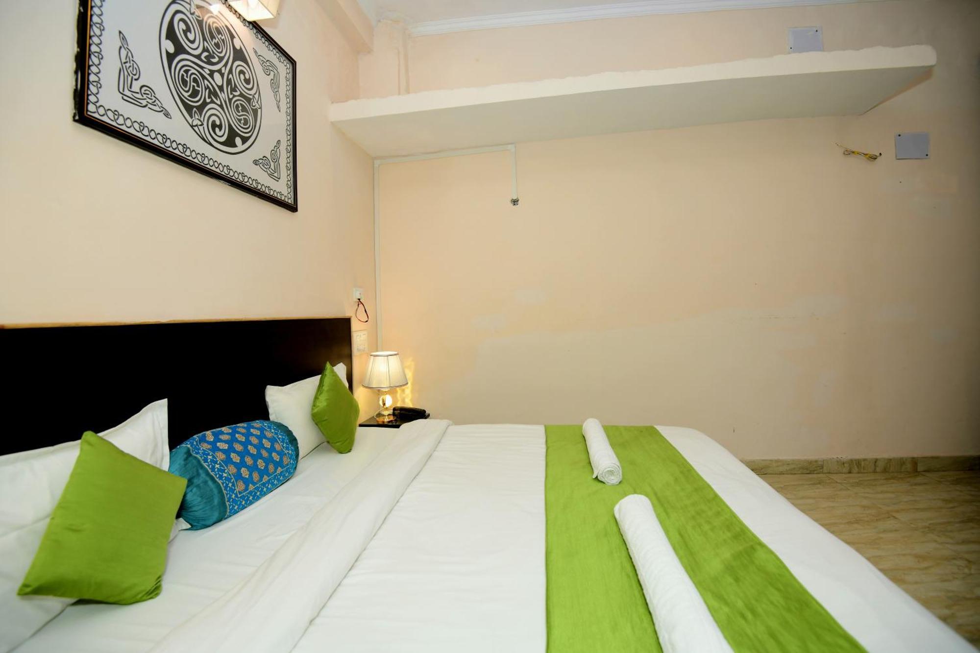 Ap Palace Hotel, Ayodhya Buitenkant foto