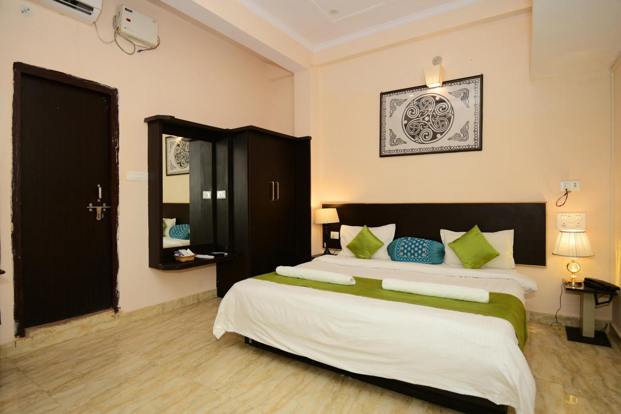 Ap Palace Hotel, Ayodhya Buitenkant foto