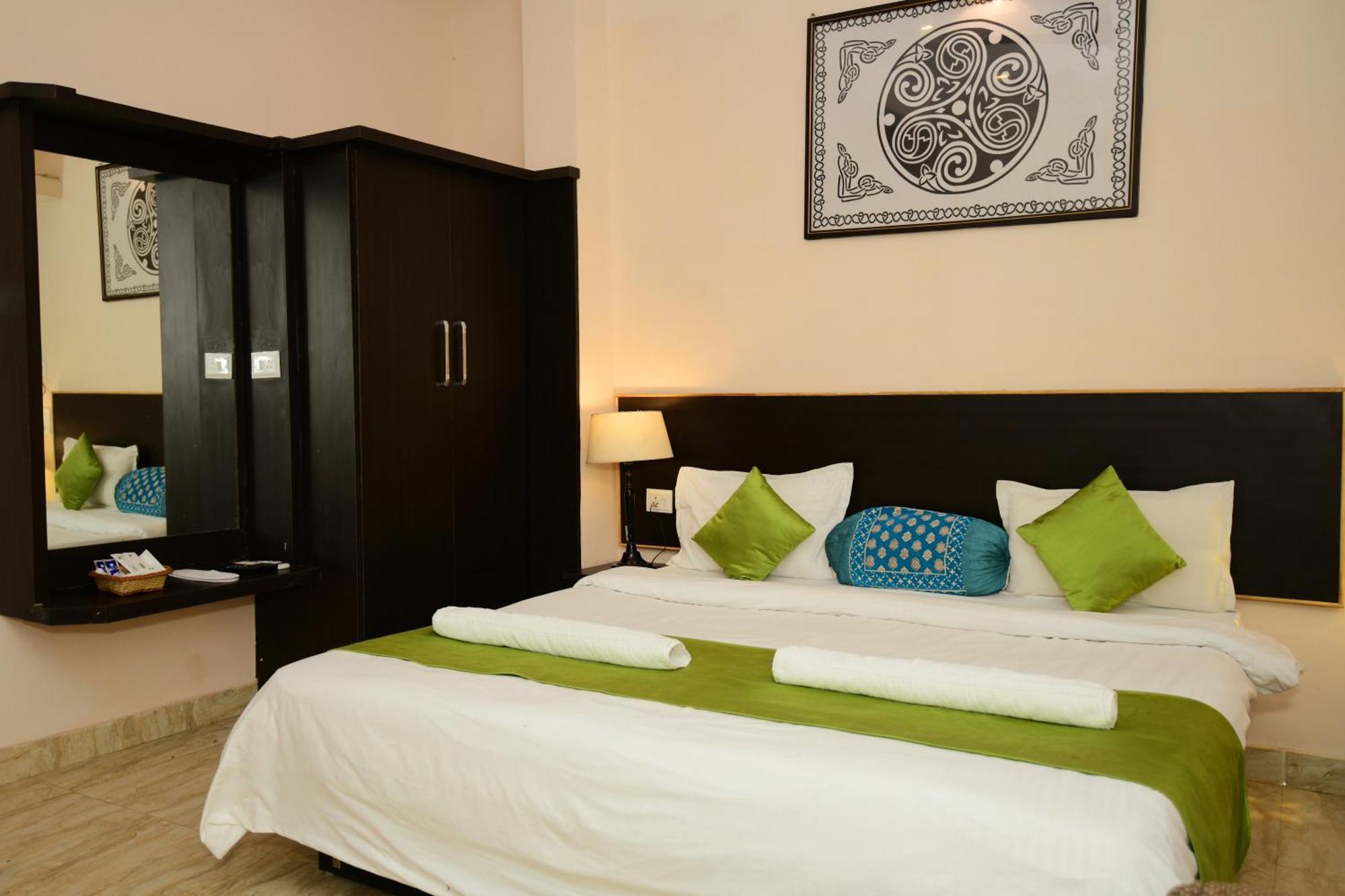 Ap Palace Hotel, Ayodhya Buitenkant foto
