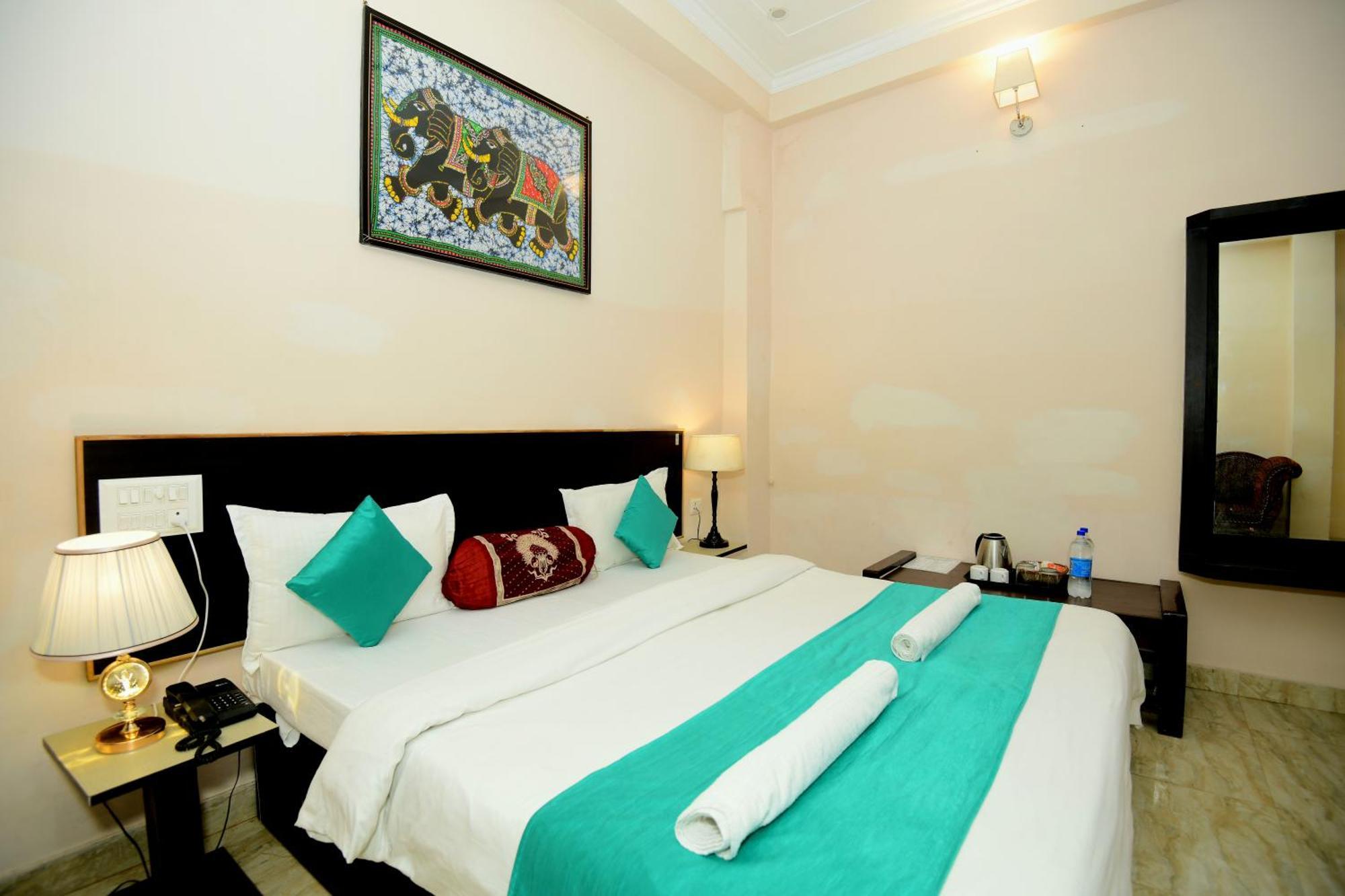 Ap Palace Hotel, Ayodhya Buitenkant foto