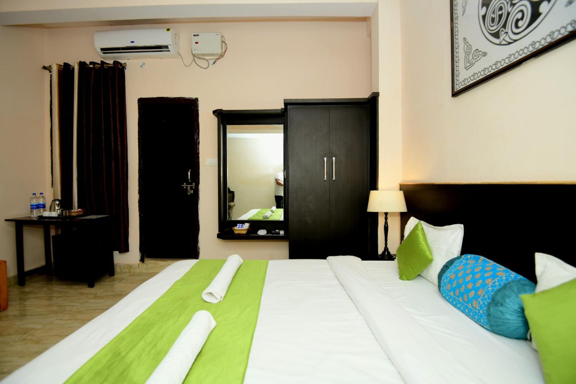 Ap Palace Hotel, Ayodhya Buitenkant foto